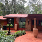 Casa à venda com 6 suítes em Massaguaçu, Caraguatatuba, SP