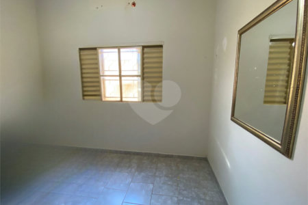 Casa à venda com 3 quartos, sendo 2 suítes, no Centro, Três Lagoas, MS