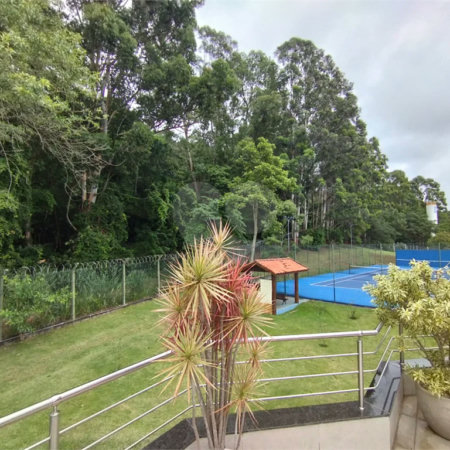Casa à venda com 5 quartos, sendo 3 suítes, no condomínio Ibiaram 1, Itupeva - SP
