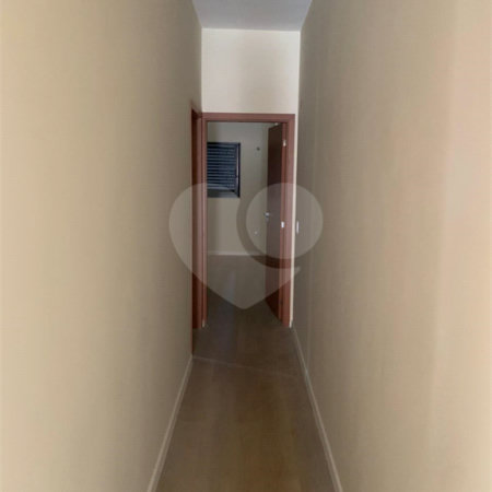 Casa à venda com 3 suítes em Vila Petrópolis, Atibaia, SP