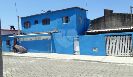Casa à venda com 3 quartos em Balneário Laranjeiras, Itanhaém, SP