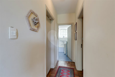 Casa Térrea à venda ou para alugar com 5 quartos, sendo 2 suítes,  em Jardim Prudência, São Paulo, SP