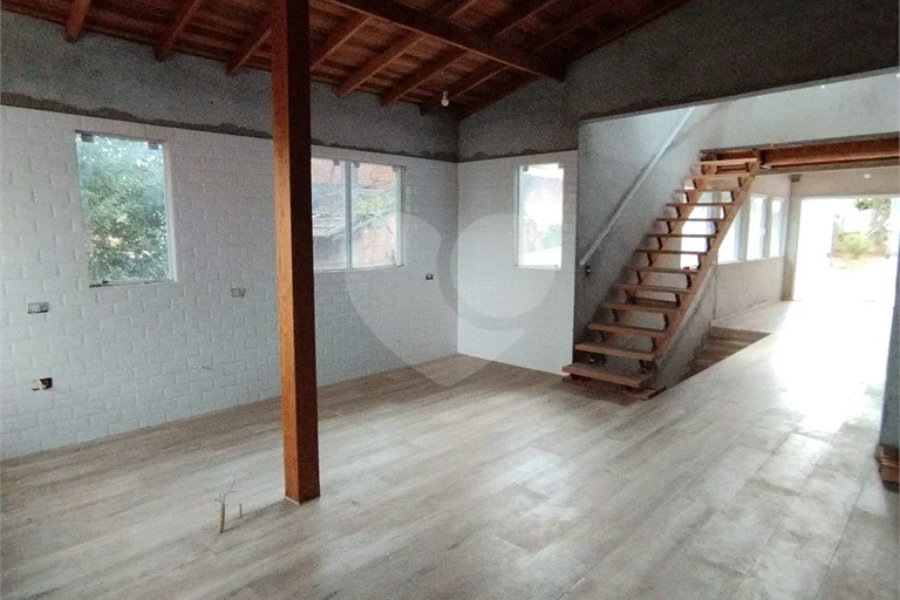 Sobrado à venda com 3 suítes em Tremembé, São Paulo, SP