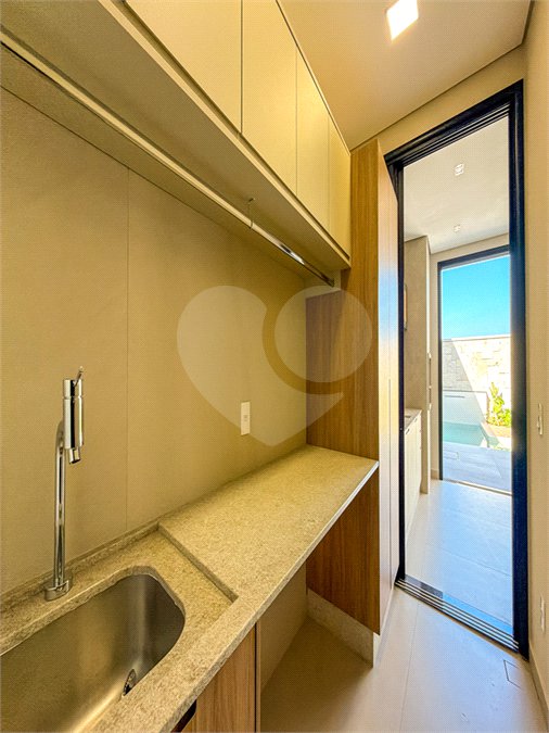 Casa à venda com 3 suítes no condomínio Residencial Dona Maria Candida, Indaiatuba - SP