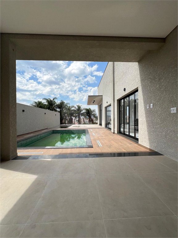 Casa à venda com 3 suítes no condomínio Spazio Design, Bragança Paulista - SP