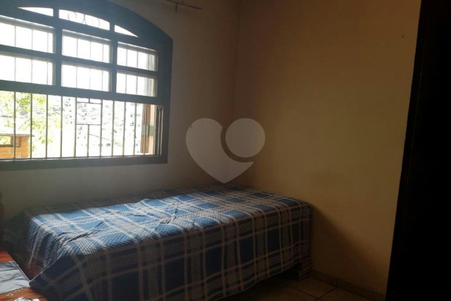 Sobrado à venda com 3 quartos, sendo 1 suíte,  em Parada Inglesa, São Paulo, SP