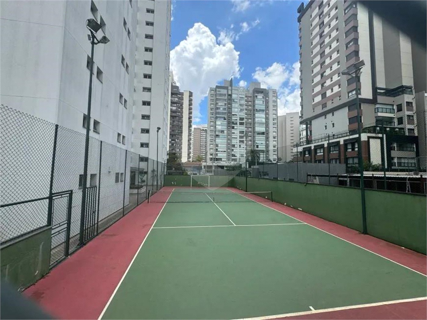 Apartamento à venda com 3 suítes em Indianópolis, São Paulo, SP