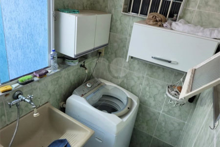 Sobrado à venda com 2 quartos, sendo 1 suíte,  em Vila Sud Menuci, Mogi das Cruzes, SP