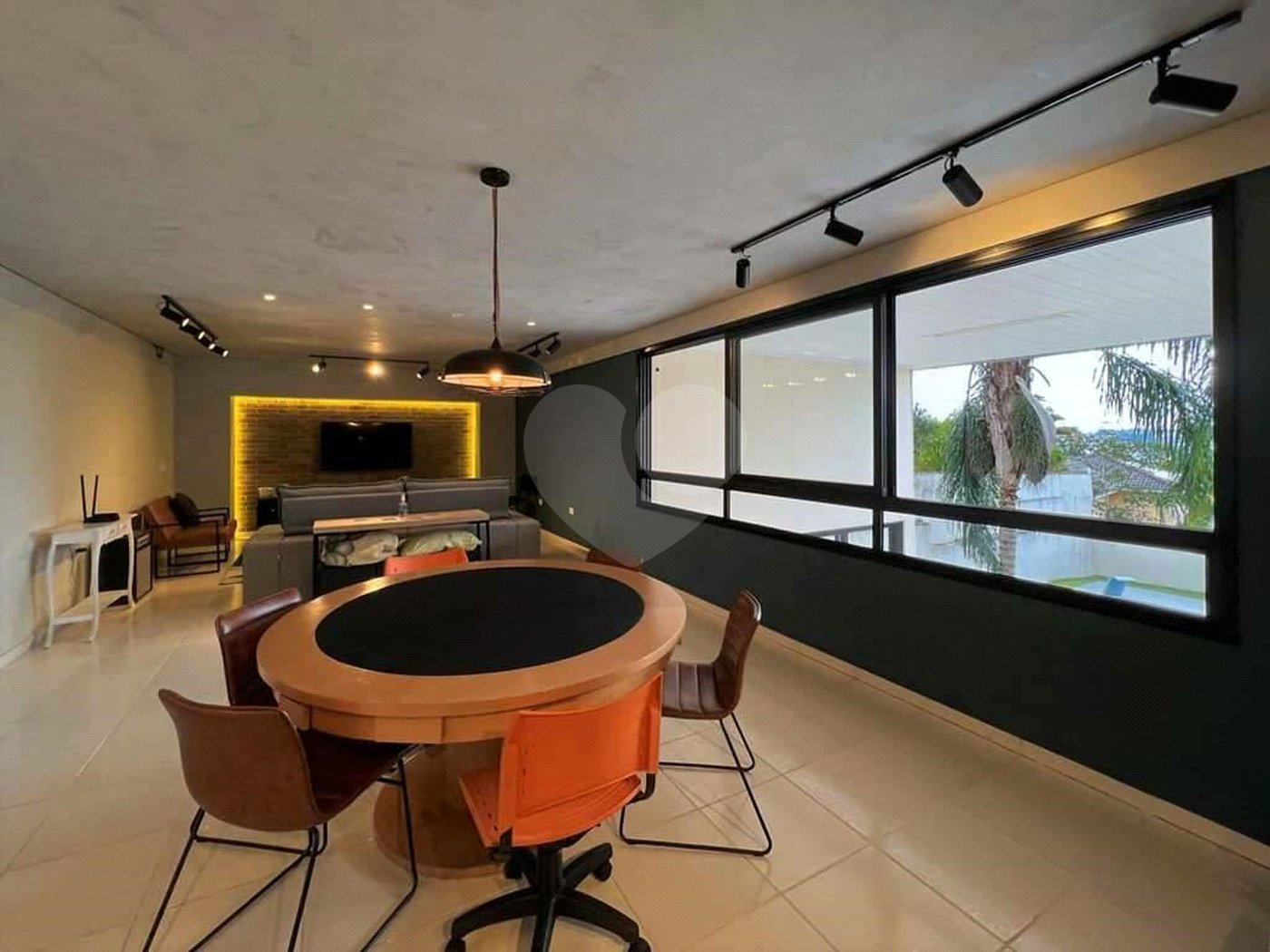 Casa à venda com 4 quartos, sendo 3 suítes, em Jardim Passárgada I, Cotia, SP