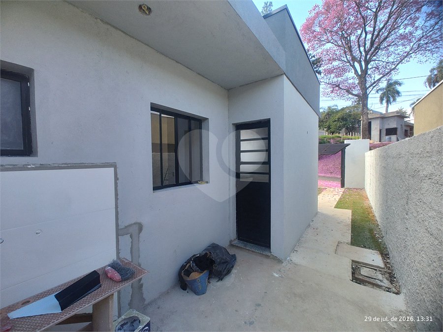 Casa à venda com 2 quartos, sendo 1 suíte, em Jardim Santo Antônio, Atibaia, SP