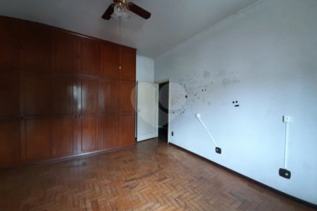 Casa à venda com 4 quartos, sendo 1 suíte,  no Centro, Mogi das Cruzes, SP