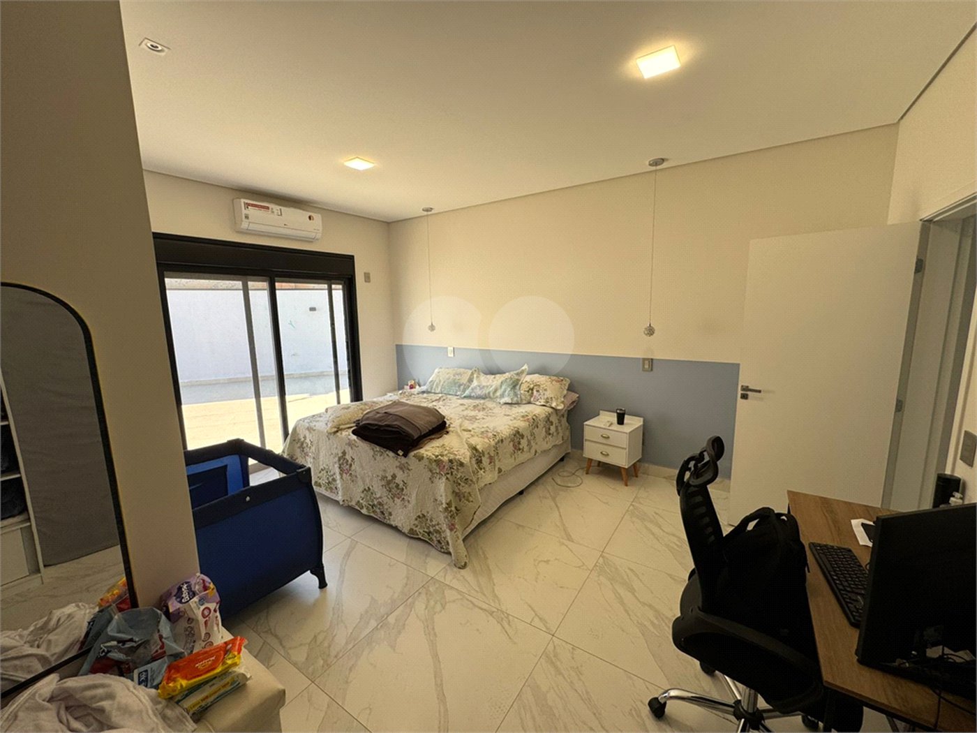 Casa à venda com 3 suítes no condomínio Reserva Central Parque, Salto - SP