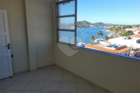 Apartamento à venda com 2 quartos no Centro, Cabo Frio, RJ