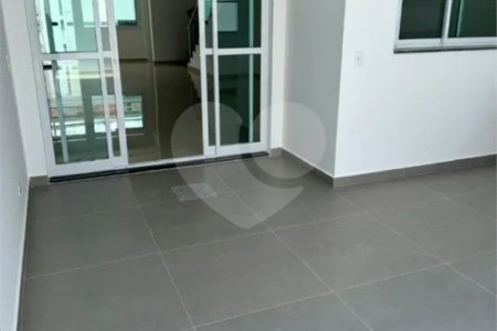Sobrado à venda com 3 suítes em Vila Marina, Santo André, SP