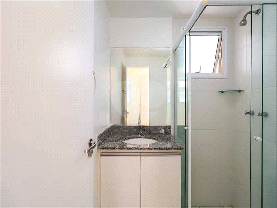 Apartamento à venda ou para alugar com 3 quartos, sendo 1 suíte,  em Vila Andrade, São Paulo, SP