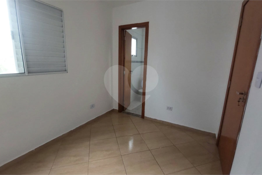 Casa à venda com 2 suítes no condomínio Residencial Pitangueiras, São Paulo - SP