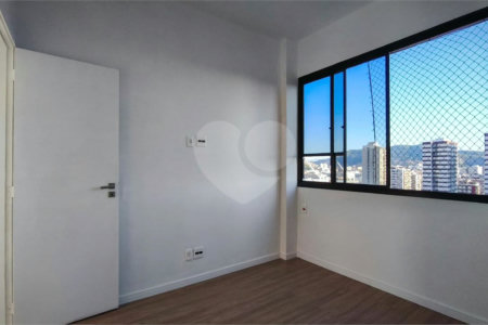 Apartamento à venda com 3 quartos, sendo 1 suíte, em Tijuca, Rio de Janeiro, RJ