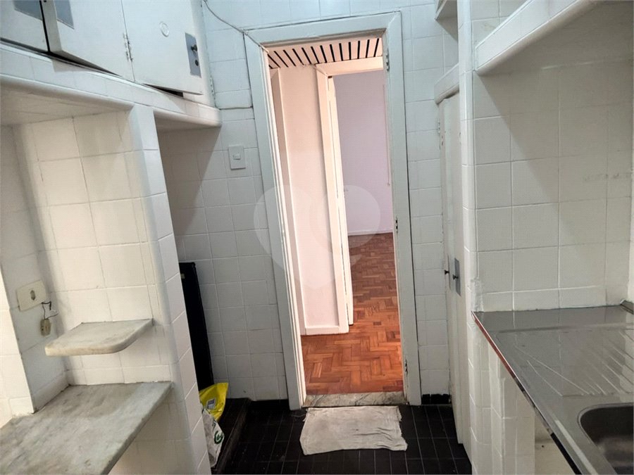 Apartamento à venda com 2 quartos, sendo 1 suíte, em Lagoa, Rio de Janeiro, RJ