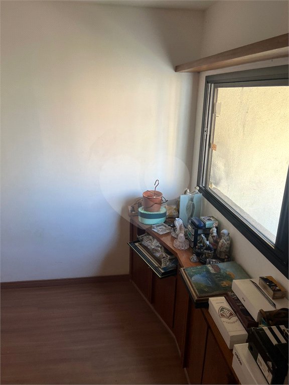 Apartamento à venda com 4 suítes em Vila Uberabinha, São Paulo, SP