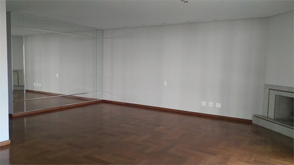 Apartamento à venda com 4 suítes em Vila Suzana, São Paulo, SP