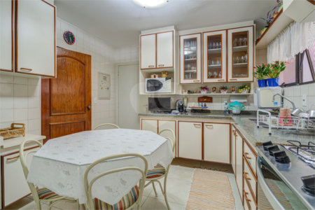 Apartamento à venda com 3 quartos, sendo 1 suíte, em Vila Mascote, São Paulo, SP