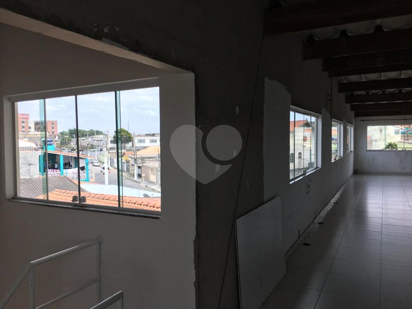 Sobrado à venda com 2 suítes em Jardim Nova Itaquá, Itaquaquecetuba, SP