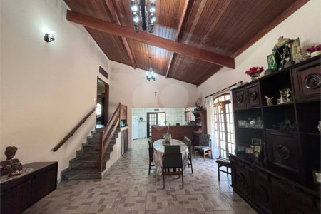 Casa Térrea à venda com 4 quartos, sendo 2 suítes, em Alpes D'Ouro, Bom Jesus dos Perdões, SP