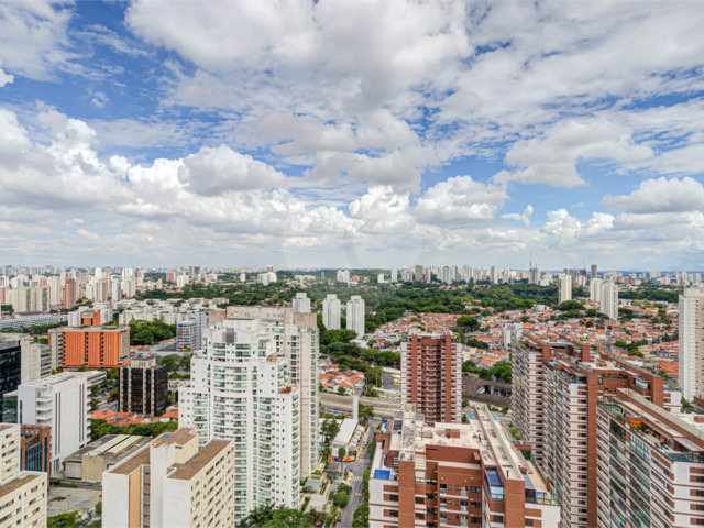 Duplex à venda com 2 suítes em Granja Julieta, São Paulo, SP