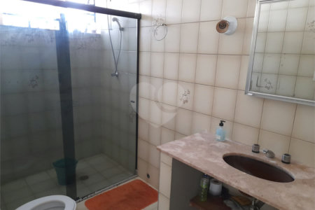 Sobrado à venda com 3 quartos, sendo 1 suíte, em Jardim Caravelas, São Paulo, SP