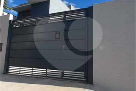 Casa à venda com 3 quartos, sendo 1 suíte, em Nova Cerejeira, Atibaia, SP