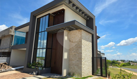 Casa à venda com 3 suítes no condomínio Brisas, Cuiabá - MT