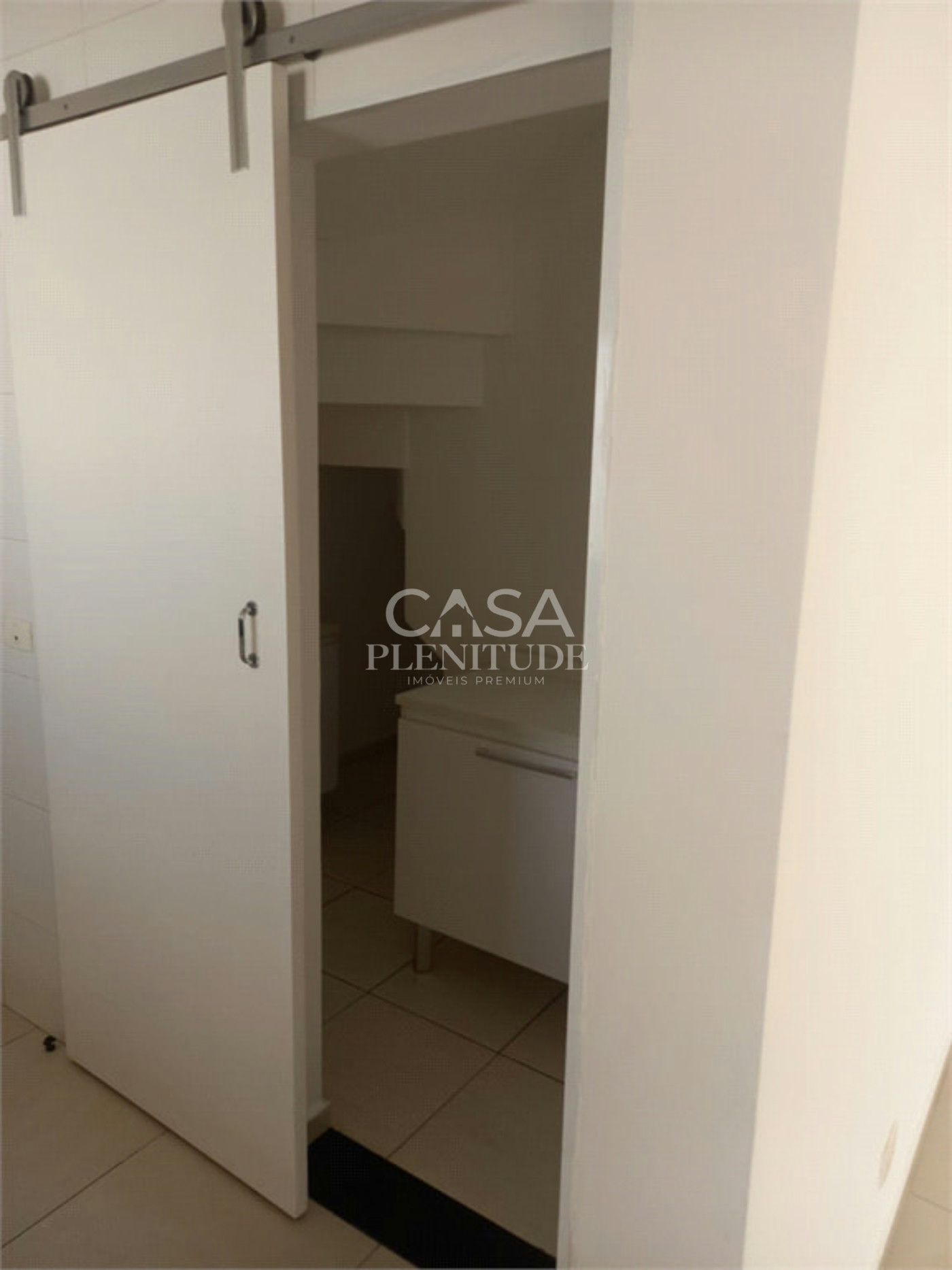 Casa em condomínio à venda com 3 quartos, sendo 1 suíte, em Horto Florestal, Sorocaba, SP