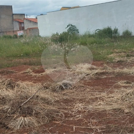 Terreno à venda em Vila dos Bandeirantes, Itapetininga, SP