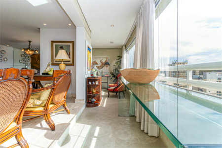 Apartamento à venda com 4 quartos, sendo 3 suítes,  em Real Parque, São Paulo, SP