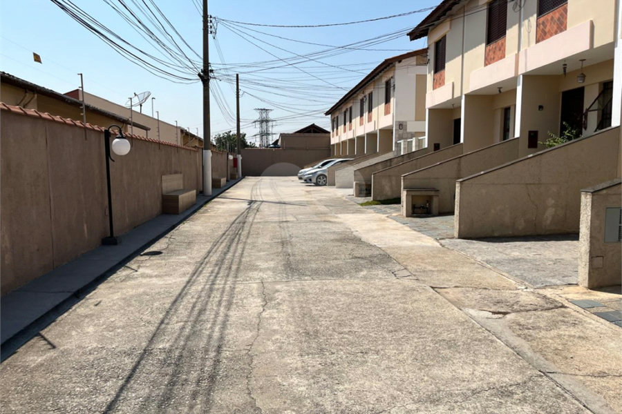 Casa à venda com 2 quartos no condomínio Cond Vitória, São Paulo - SP