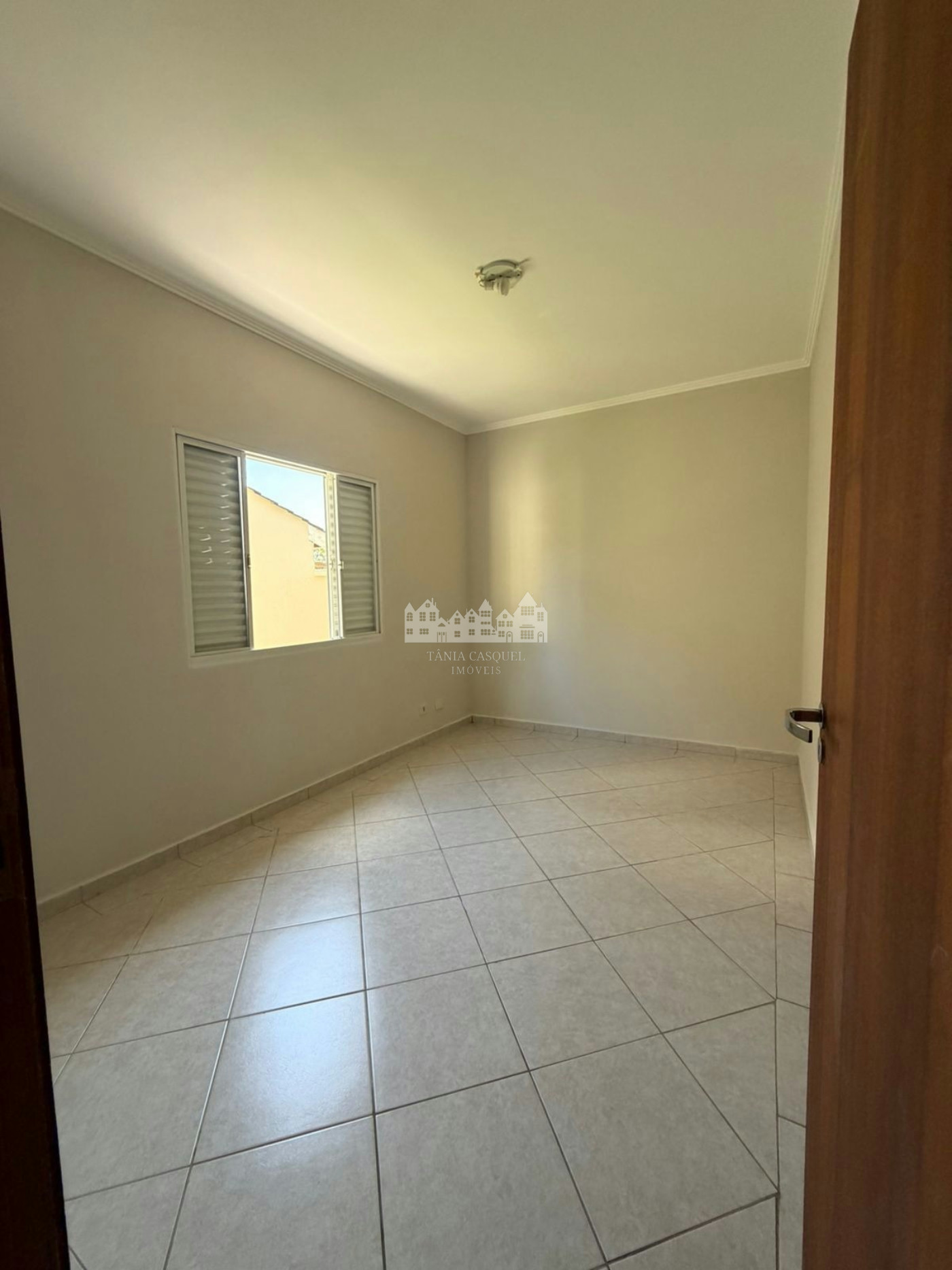 Casa à venda com 3 quartos, sendo 1 suíte, no condomínio Bella Vita, Atibaia - SP