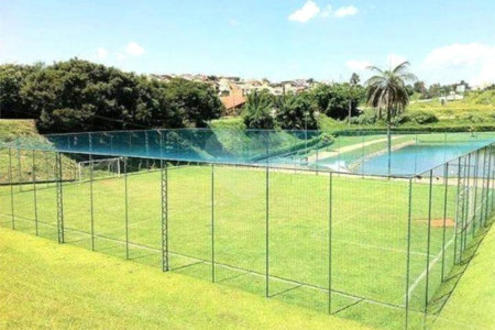 Casa à venda com 3 quartos, sendo 1 suíte, no condomínio Residencial Delle Stelle, Louveira - SP