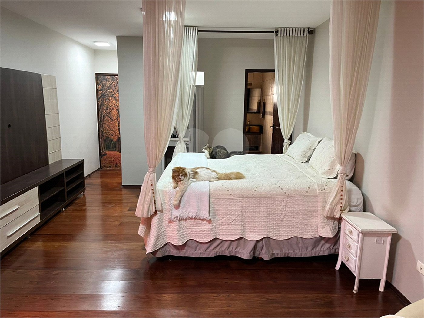 Casa Térrea à venda com 5 quartos, sendo 3 suítes,  em Vila Oliveira, Mogi das Cruzes, SP