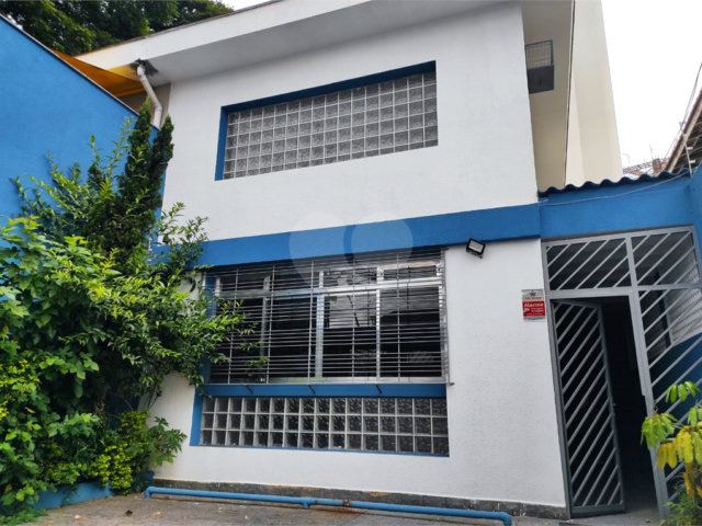 Sobrado à venda com 4 quartos em Brooklin, São Paulo, SP