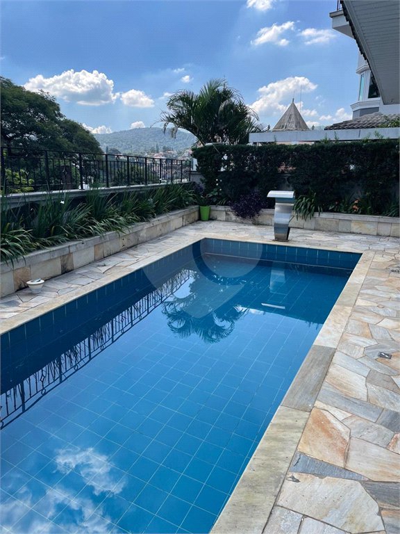 Casa à venda com 3 suítes no condomínio Quinta de Santo Antônio, São Paulo - SP