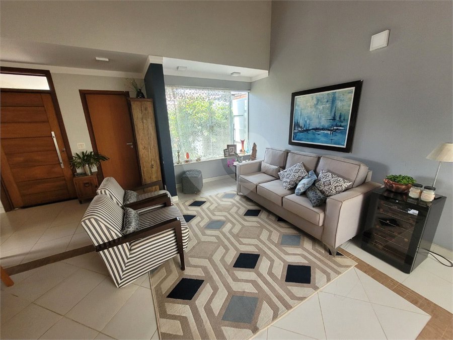 Casa à venda com 3 suítes em Chácara Areal, Indaiatuba, SP