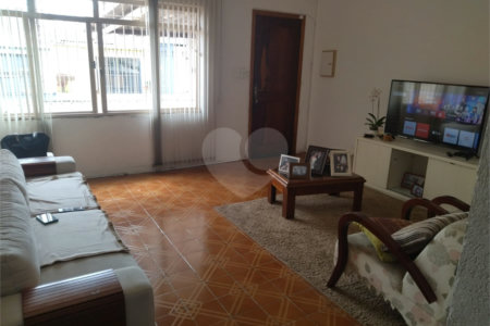 Casa à venda com 2 quartos, sendo 1 suíte,  em Vila Nancy, Mogi das Cruzes, SP