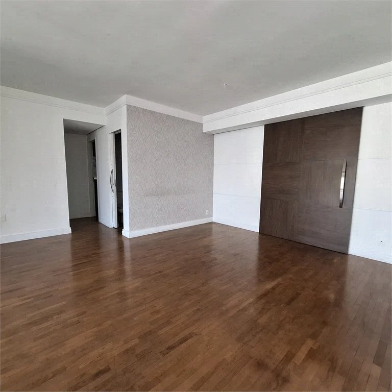 Apartamento à venda com 2 suítes em Pinheiros, São Paulo, SP