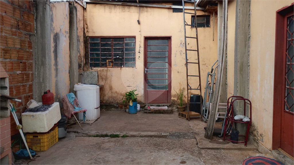 Casa à venda com 2 quartos, sendo 1 suíte, em Jardim Adalberto Frederico de Oliveira Roxo I, Araraquara, SP