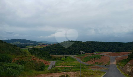 Terreno à venda no condomínio Portal Lamis, Bom Jesus dos Perdões - SP