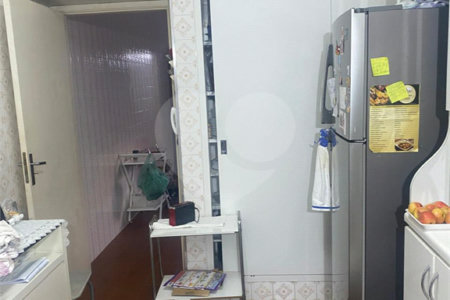 Sobrado à venda ou para alugar com 3 quartos, sendo 1 suíte, em Vila Carrão, São Paulo, SP