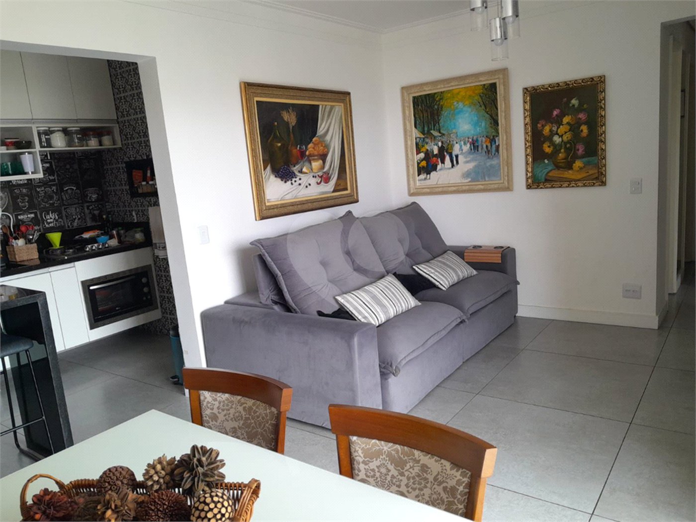 Apartamento à venda com 3 quartos, sendo 1 suíte, em Jardim Marajoara, São Paulo, SP