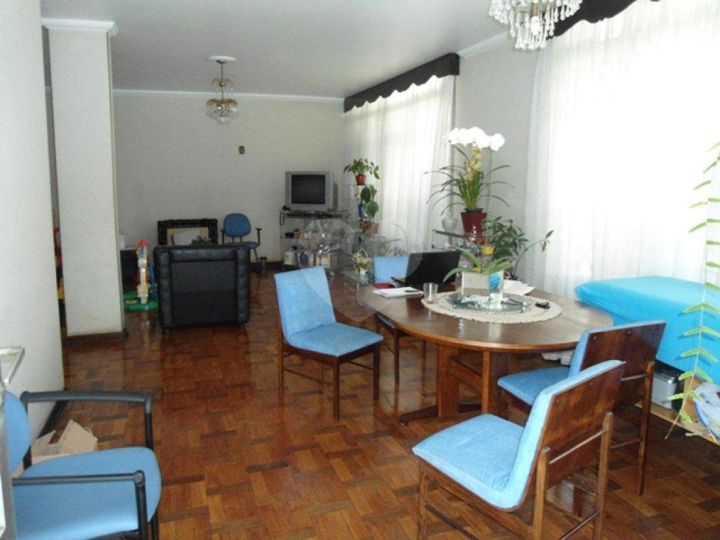 Casa à venda com 4 quartos, sendo 1 suíte, em Santana, São Paulo, SP