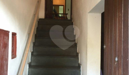 Casa à venda com 4 quartos, sendo 1 suíte, em Jardim das Laranjeiras, São Paulo, SP
