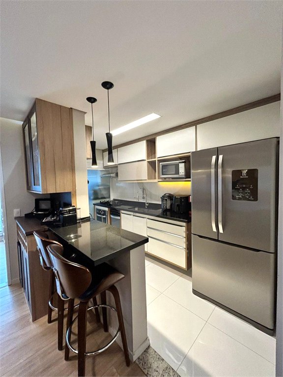 Apartamento à venda com 2 quartos, sendo 1 suíte, em Parque Reboucas, São Paulo, SP